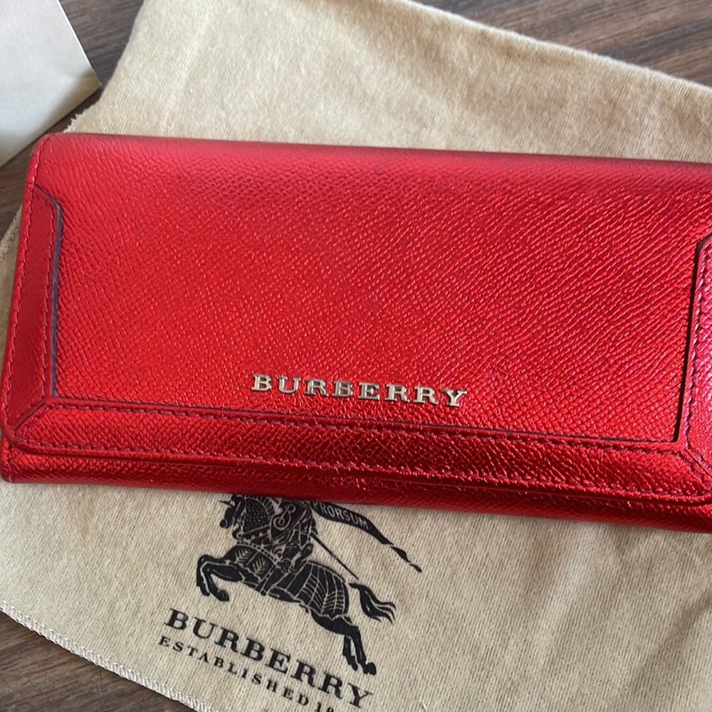 Burberry wallet